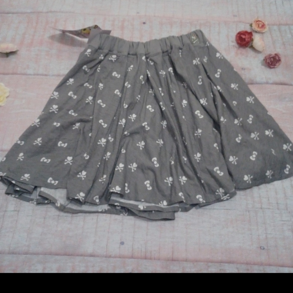 Tokidoki X Hello kitty Graphic Print Skirt Size Medium NWT